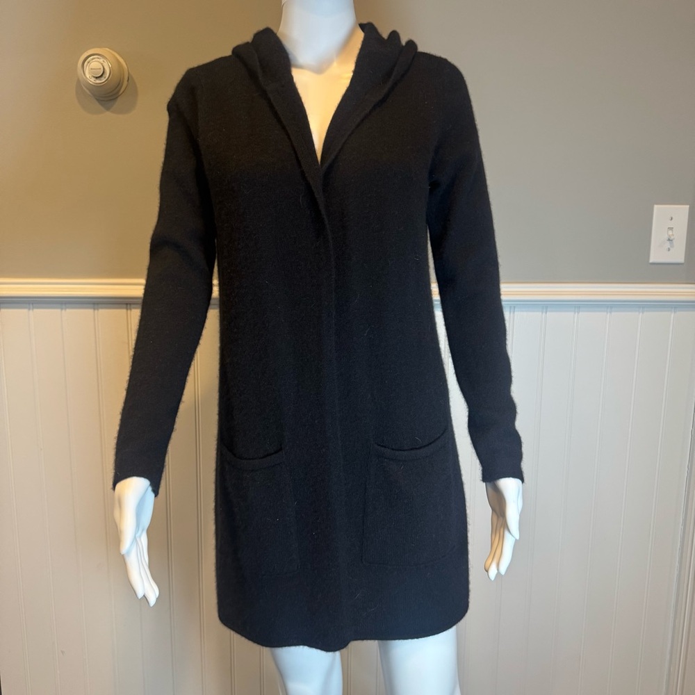 Black Hooded Women's Cardigan with Packets